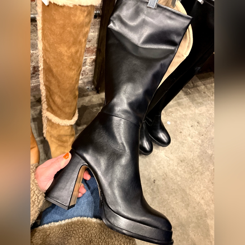 Sz 40 NIB $1850 Souliers Martinez boots